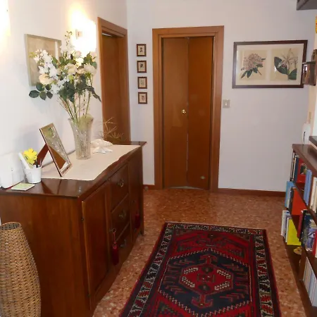 Daire Elisabetta Venedik-Lido